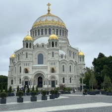 «Санкт-Петербург собирает друзей на белые ночи!»
